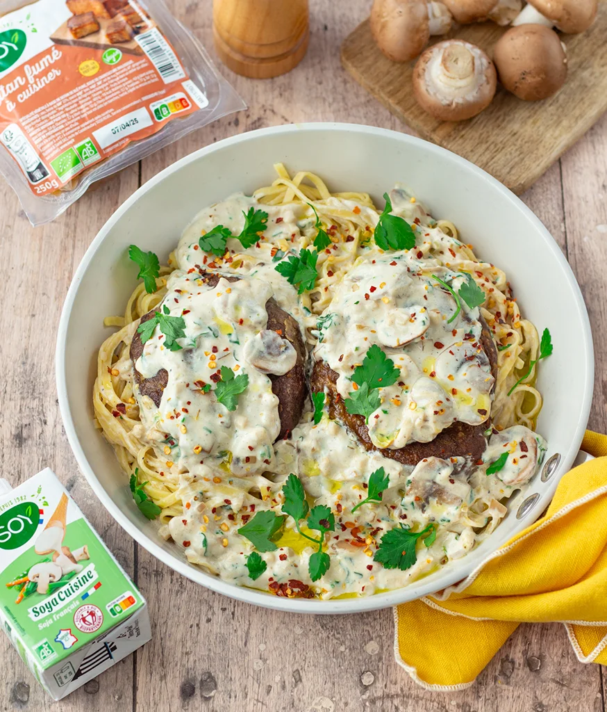 Seitan façon escalope à la crème, tagliatelles & persillade